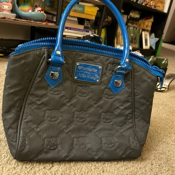 Hello Kitty Loungefly Bag - Picture 3 of 4